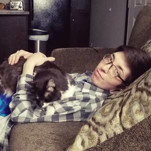 Meet your Posher, Courtney